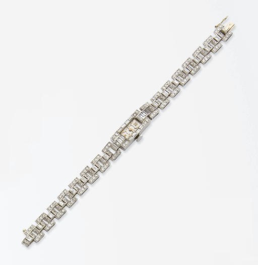MONTRE BRACELET DE DAME ART DECO DIAMANTS