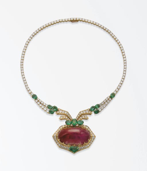 COLLIER RUBIS, EMERAUDES ET DIAMANTS, PAR A. REZA