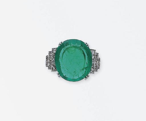 BAGUE EMERAUDE ET DIAMANTS, PAR GEORGES FOUQUET