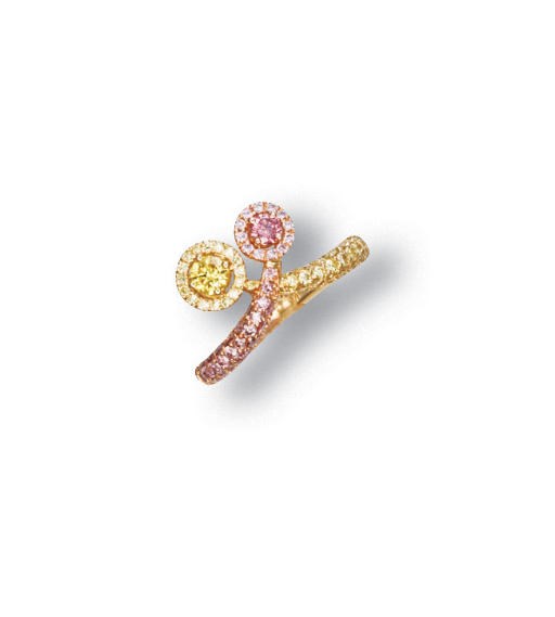 A COLOURED DIAMOND RING