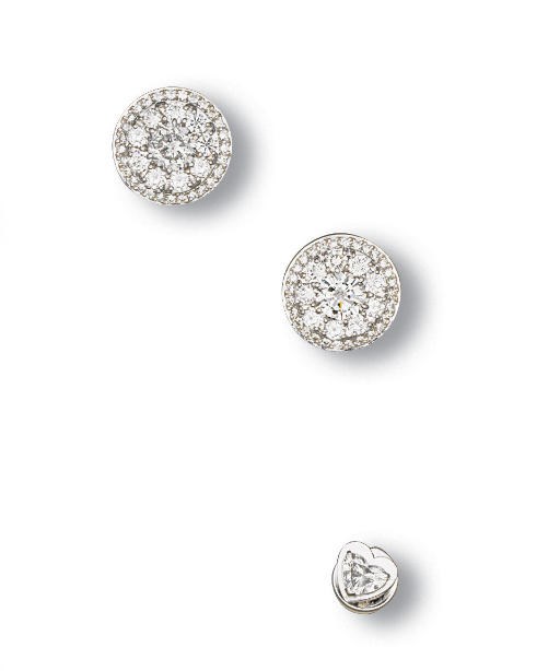A SET OF DIAMOND GENTLEMAN'S JEWELLERY