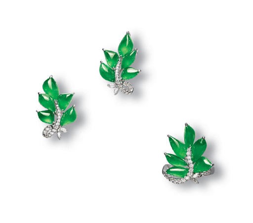 A SET OF JADEITE AND DIAMOND JEWELLERY