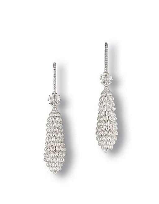 A PAIR OF DIAMOND EAR PENDANTS