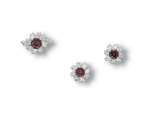 A SET OF ALEXANDRITE AND DIAMOND JEWELLERY