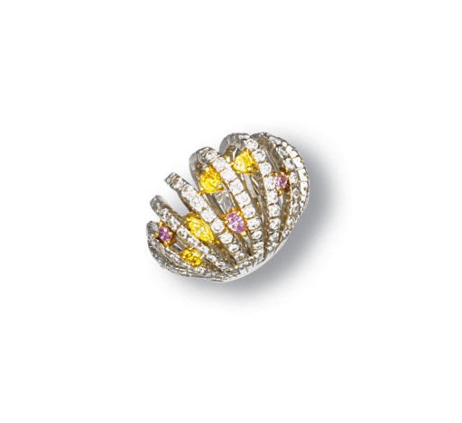 A COLOURED DIAMOND AND DIAMOND RING