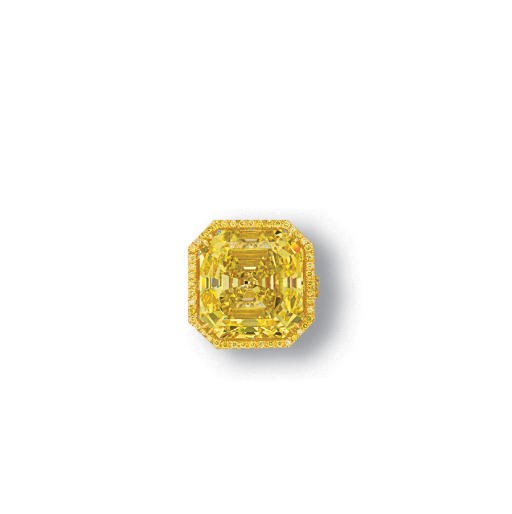AN IMPORTANT COLOURED DIAMOND RING