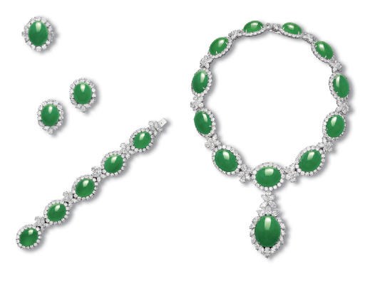 A SUITE OF MAGNIFICENT JADEITE AND DIAMOND JEWELLERY