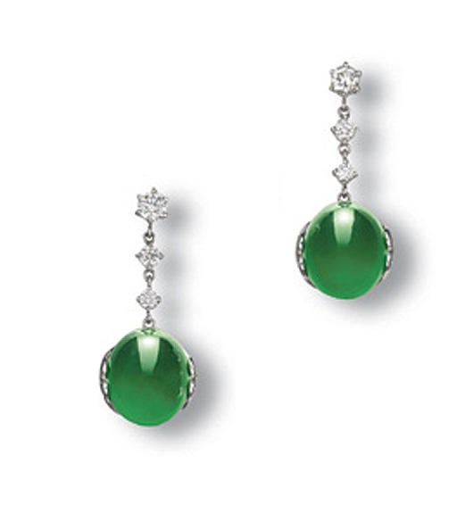 A PAIR OF JADEITE AND DIAMOND EAR PENDANTS