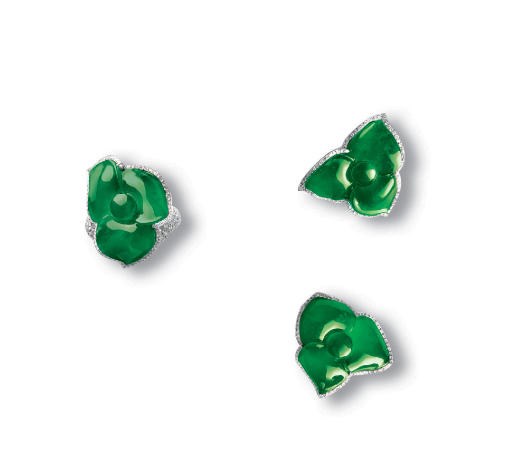 A SET OF JADEITE JEWELLERY