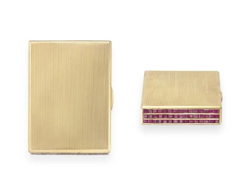 A RETRO RUBY AND GOLD CASE