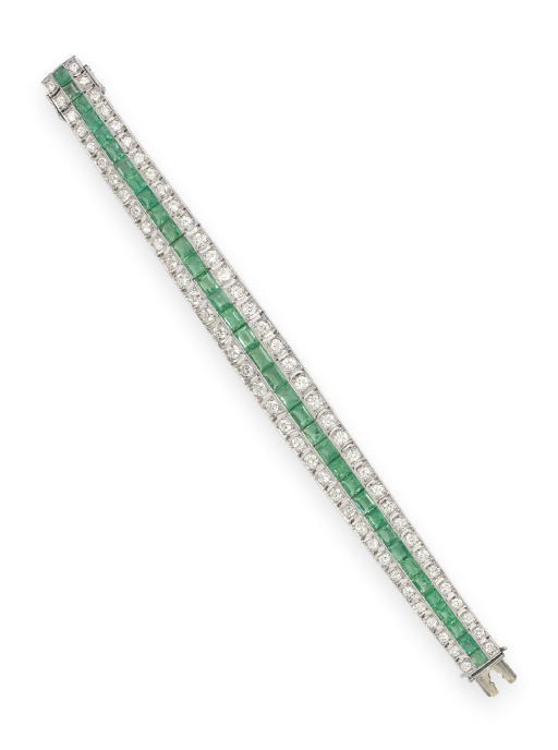 AN ART DECO EMERALD AND DIAMOND BRACELET