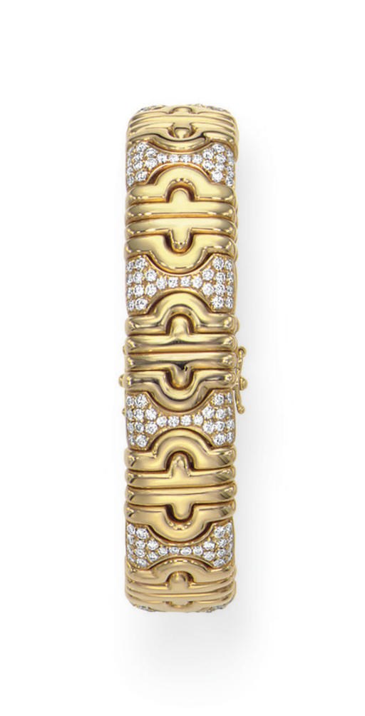 A DIAMOND AND GOLD "PARENTESI" BRACELET, BY BULGARI