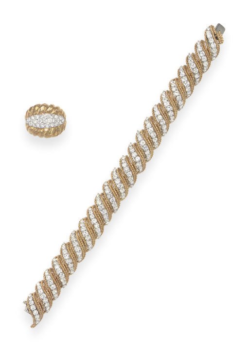A GROUP OF DIAMOND AND GOLD JEWELRY