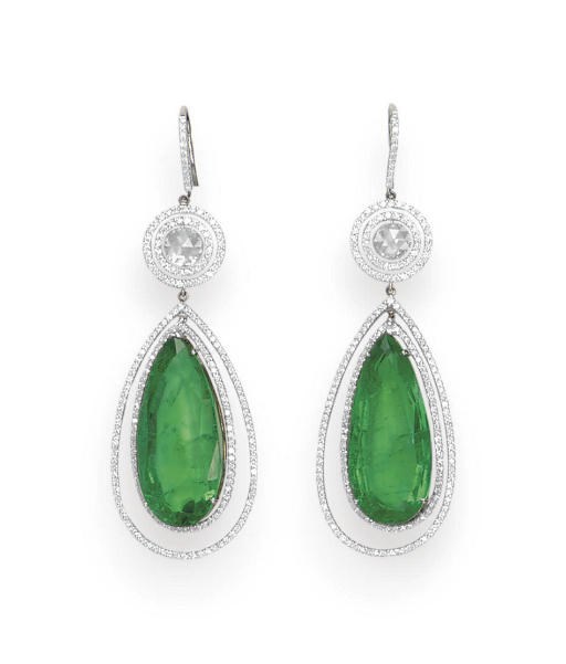 A PAIR OF EMERALD AND DIAMOND EAR PENDANTS