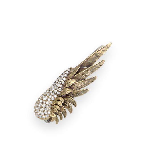 A RETRO DIAMOND AND GOLD FEATHER CLIP BROOCH, BY PAUL FLATO