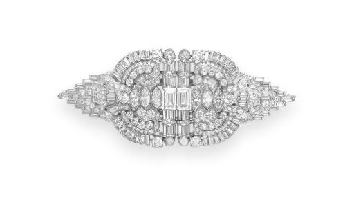 AN ART DECO DIAMOND DOUBLE-CLIP BROOCH
