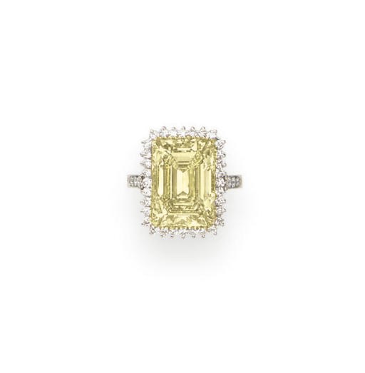 A COLORED DIAMOND RING