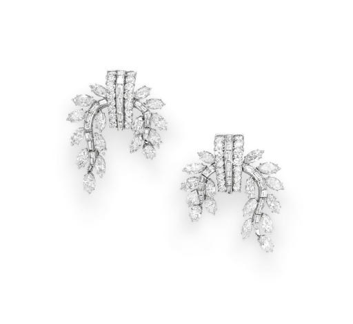 A PAIR OF DIAMOND EAR PENDANTS, BY HARRY WINSTON