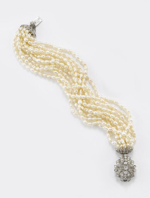BRACCIALE MULTIFILI IN PERLE DI FIUME E DIAMANTI