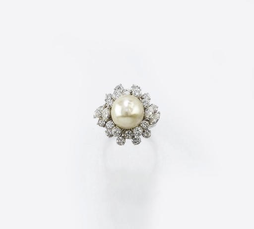 ANELLO CON PERLA COLTIVATA E DIAMANTI