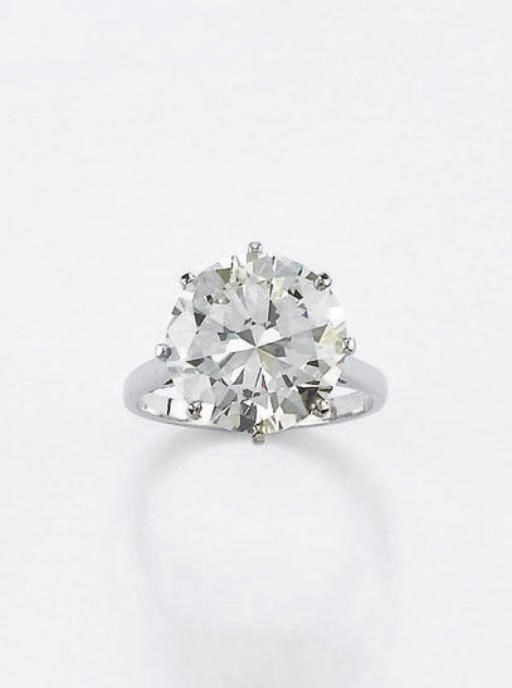 ANELLO CON BRILLANTE TAGLIO VECCHIO