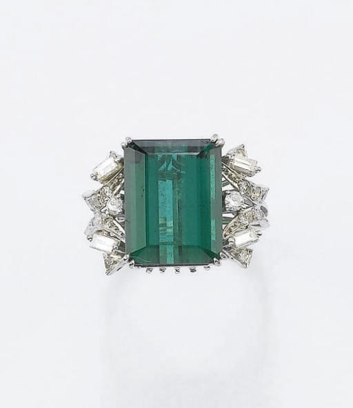 ANELLO IN ORO, TORMALINA E DIAMANTI