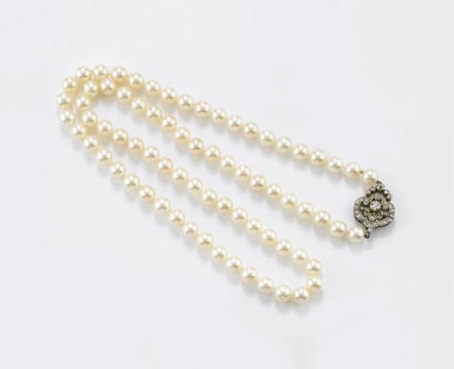 COLLANA IN PERLE COLTIVATE E DIAMANTI