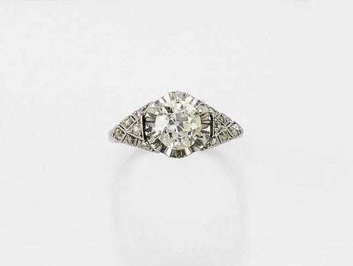 ANELLO CON BRILLANTE TAGLIO VECCHIO