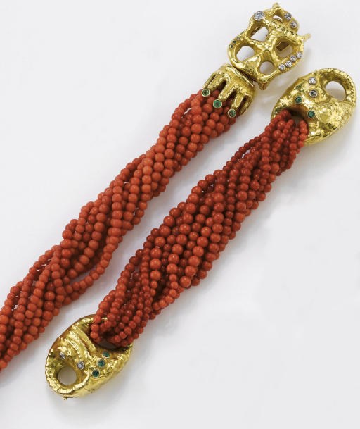 DEMI PARURE IN CORALLO E ORO, FIRMATA CANNILLA