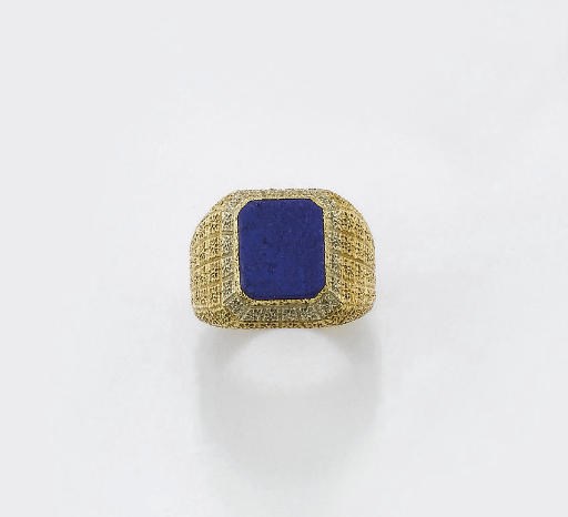 ANELLO IN ORO E LAPISLAZZULO, FIRMATO BUCCELLATI