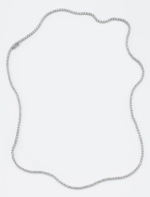 LUNGA COLLANA IN ORO E DIAMANTI