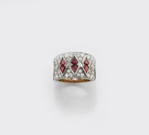 ANELLO IN PLATINO CON RUBINI E BRILLANTI