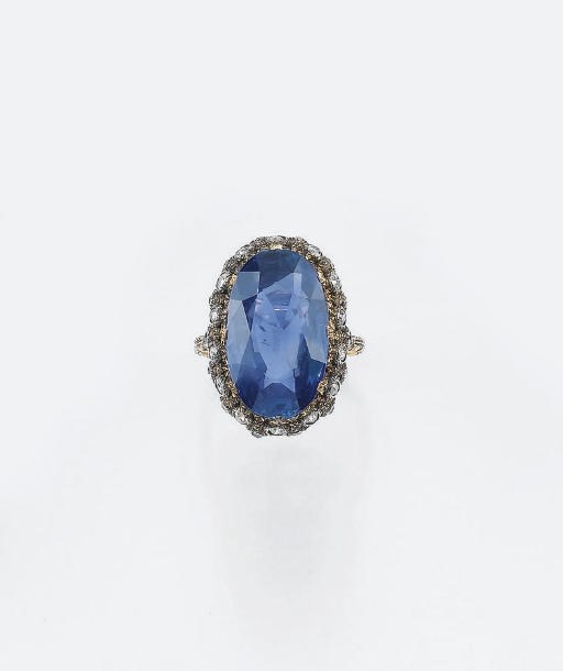 ANELLO CON ZAFFIRO E DIAMANTI, FIRMATO BUCCELLATI