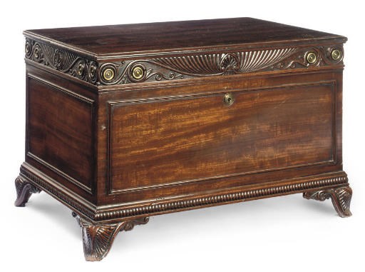 A LATE VICTORIAN MAHOGANY HUMIDOR
