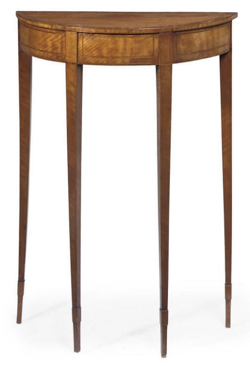 A SMALL SATINWOOD SEMI-ELIPTICAL SIDE TABLE