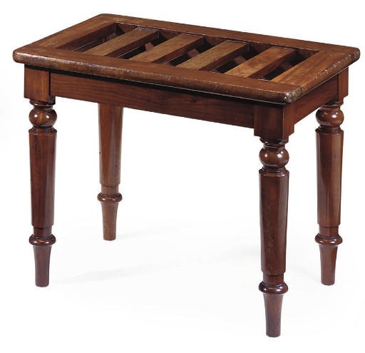 AN EARLY VICTORIAN MAHOGANY LUGGAGE STAND