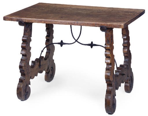 AN ITALIAN WALNUT CENTRE TABLE