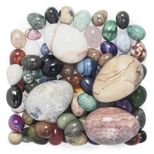 A GROUP OF EIGHTY SPECIMEN  MINERALS