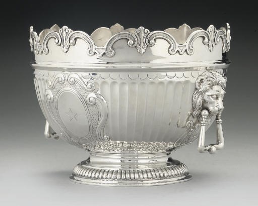 A SILVER ROSE BOWL IN THE FORM OF A MONTEITH,