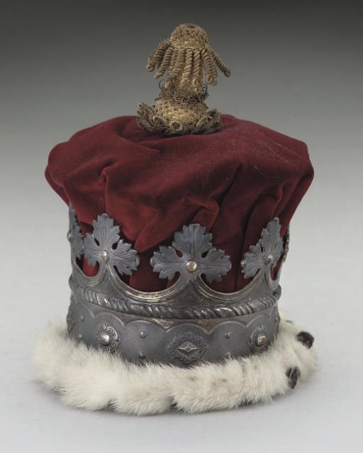 AN EDWARDIAN SILVER-GILT DUKE'S CORONET OF SMALL SIZE,