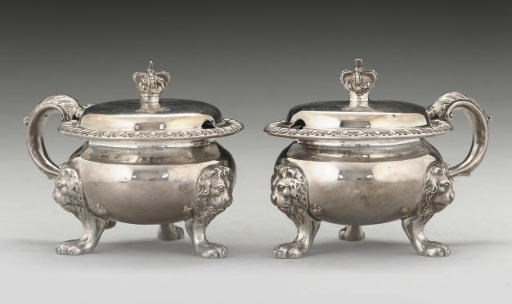 A PAIR OF LATE VICTORIAN SILVER MUSTARD POTS,