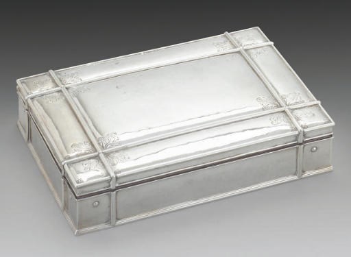 AN ARTS & CRAFTS SILVER CIGARETTE BOX,