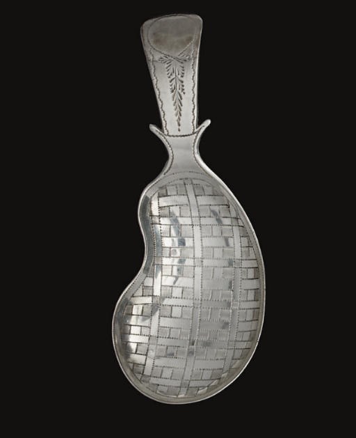 A GEORGE III SILVER CADDY SPOON WITH KIDNEY-SHAPED BOWL,