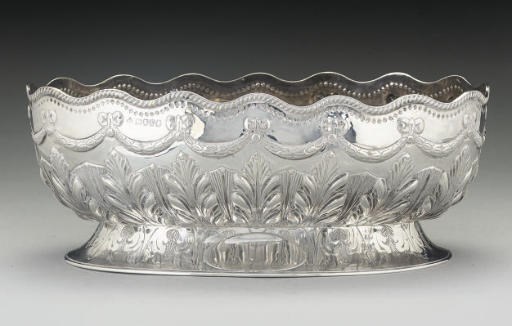 A VICTORIAN SILVER OVAL JARDINIERE,
