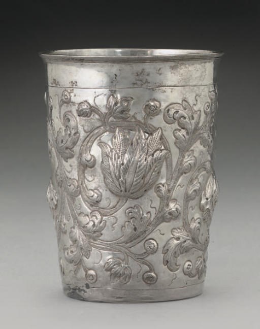 AN 18TH CENTURY RUSSIAN SILVER BEAKER,