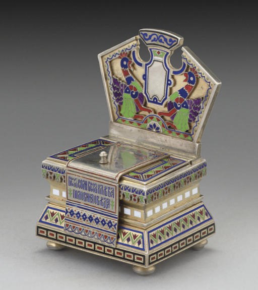 A LATE 19TH CENTURY RUSSIAN PARCEL-GILT SILVER & CHAMPLEVE ENAMEL THRONE SALT,