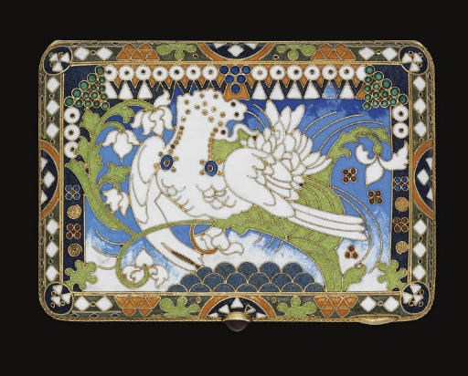 AN EARLY 20TH CENTURY RUSSIAN SILVER-GILT & CLOISONNE ENAMEL PAN-SLAVIC CIGARETTE CASE,