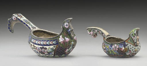 TWO SMALL EARLY 20TH CENTURY RUSSIAN SILVER-GILT & CLOISONNE ENAMEL KOVSHI,