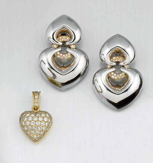 A PAIR OF DIAMOND EARPENDANTS, BY BULGARI AND A DIAMOND PENDANT