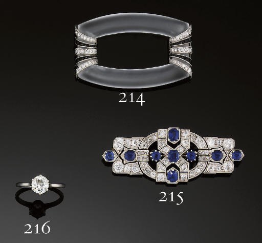 A diamond single stone ring